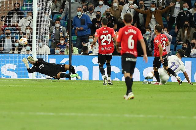 林书豪：P+身体对抗很强 和CBA强弱还不好评价